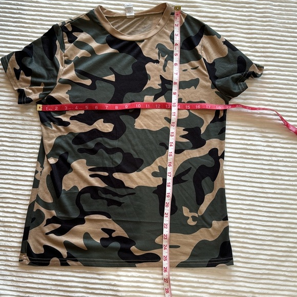 B Brand Khaki Black Green Camo Fatigue Short Sleeve Crewneck T-Shirt Medium - Picture 3 of 8